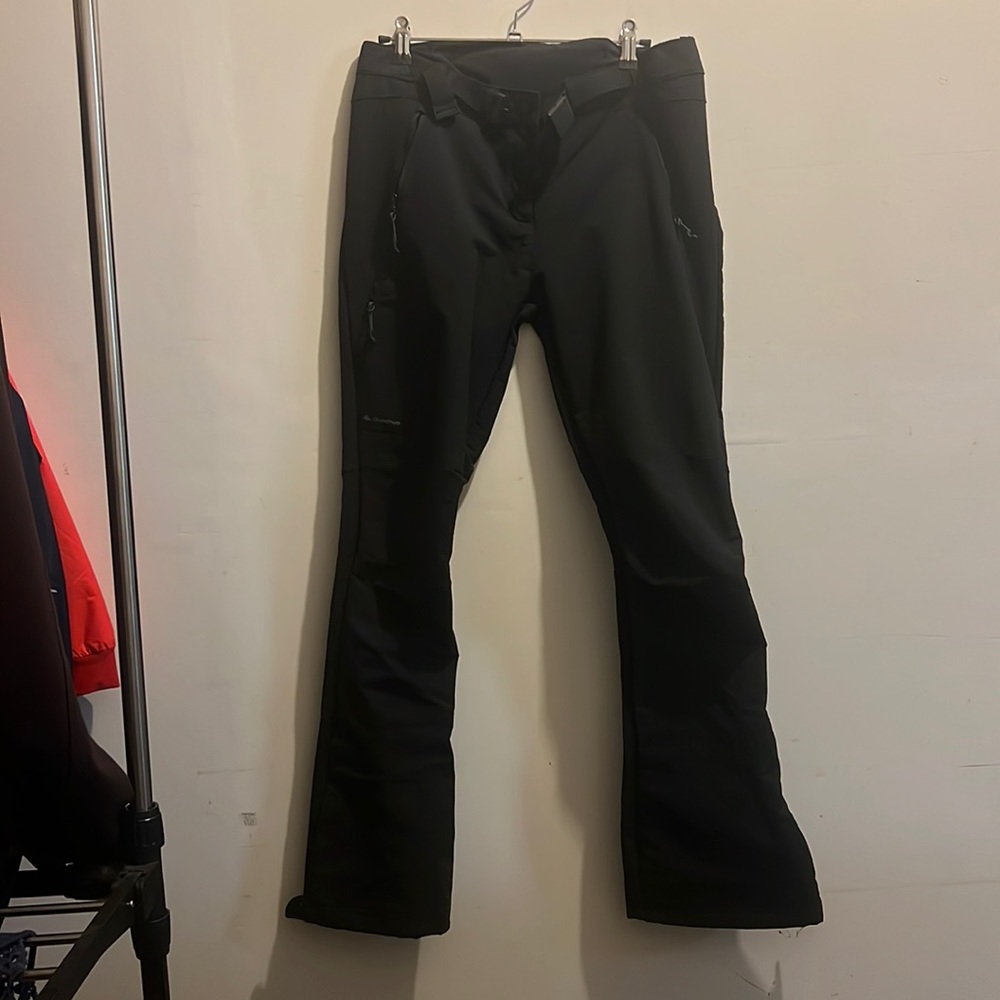 Snow boarding pants